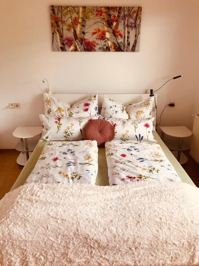 Ferienwohnung Resi Mit Traumhaftem Seepanorama Steindorf am Ossiacher See Luaran gambar