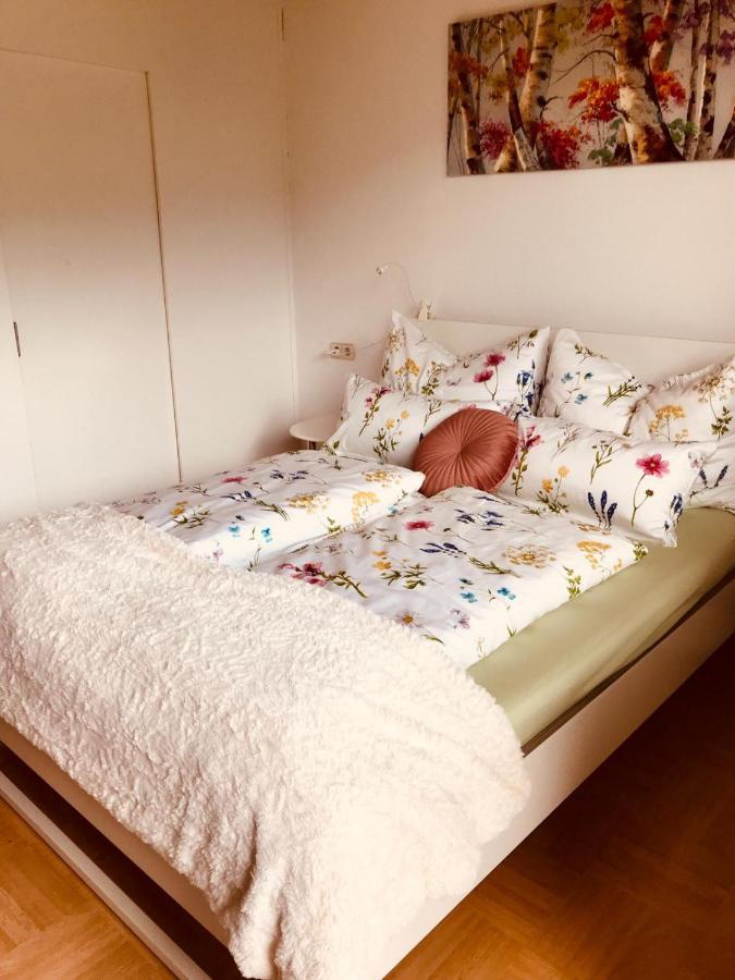 Ferienwohnung Resi Mit Traumhaftem Seepanorama Steindorf am Ossiacher See Luaran gambar