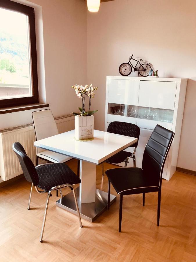 Ferienwohnung Resi Mit Traumhaftem Seepanorama Steindorf am Ossiacher See Luaran gambar